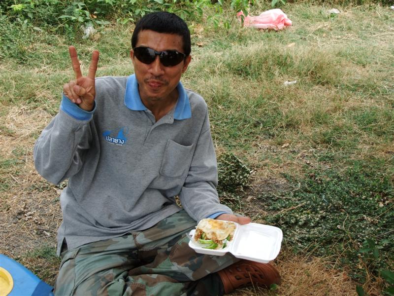 [b]น้าอาร์ม ผมซิ วันนี้ หม่ำข้าวฝืดชัวร์ อิอิ[/b]
:laughing: :laughing: :laughing: :laughing: :laug