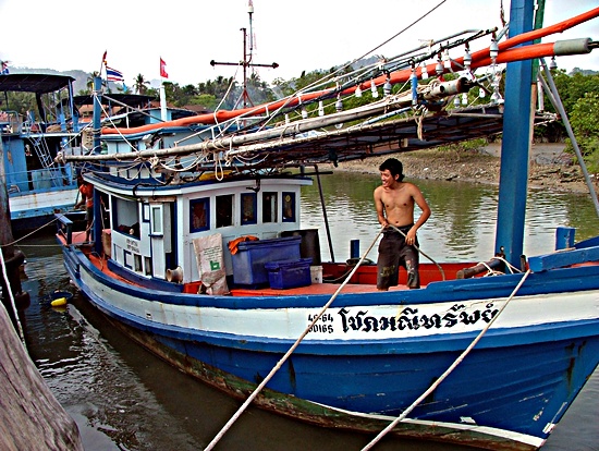 ถึงเเล้วครับบ้านไต๋เห็นน้ำแห้งรีบ