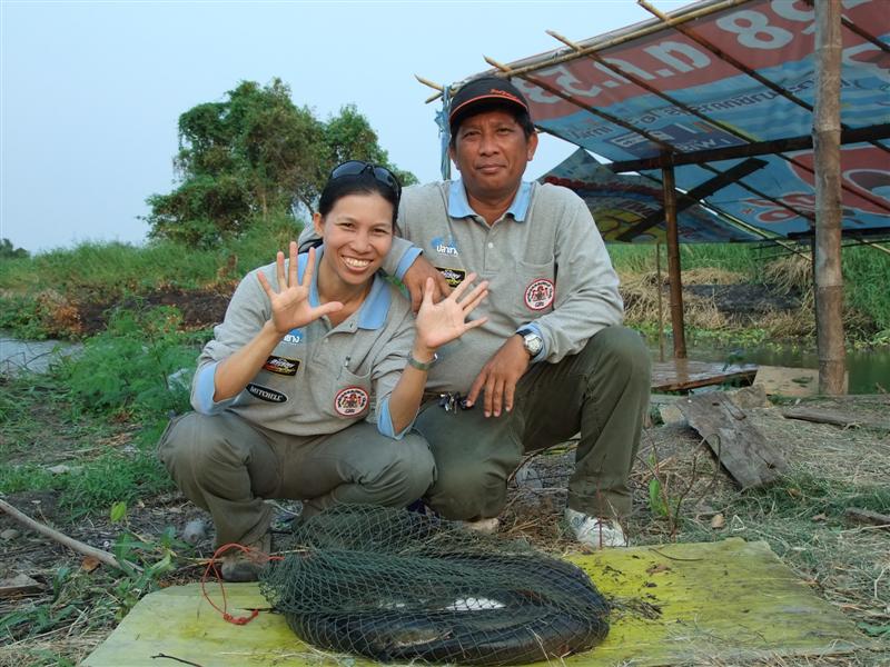[b] ถ่ายรูปคู่กับซ๊อซ๊ะหน่อย แรงจริง