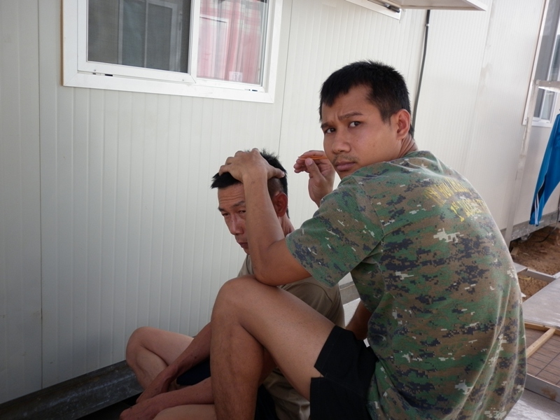 เวลาว่างก็มีรัยขำๆแบบนี้มาฝากกัน :laughing: :laughing: :laughing: :laughing: