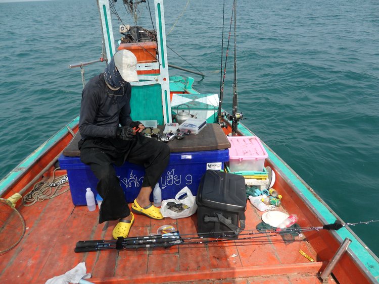 [q][i]อ้างถึง: rukkuna posted: 04-03-2554, 00:17:29[/i]

ยังคงสุดยอดเหมือนเดิมเลย เรือลำนี้ไปแล้วไ