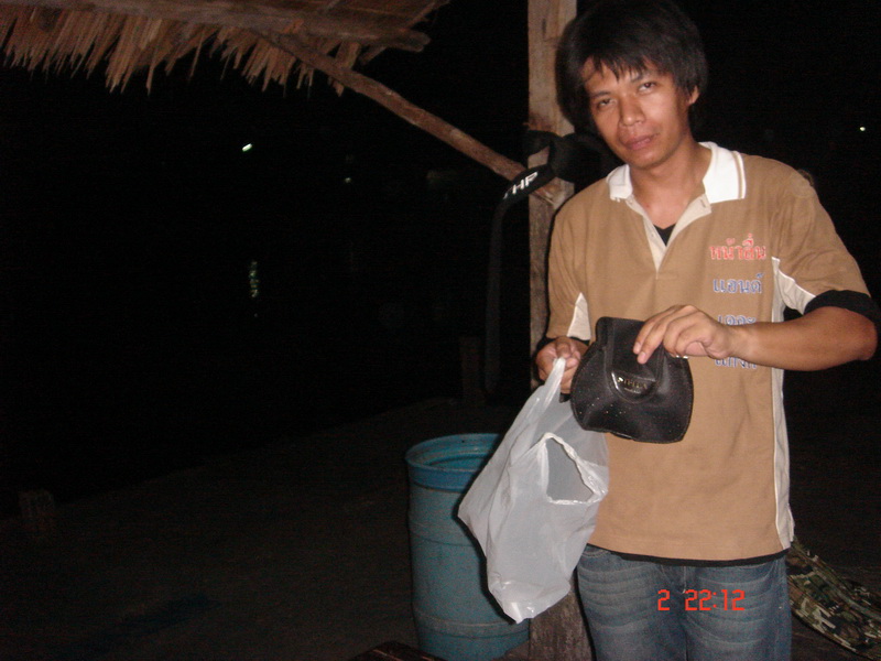 น้าวิทย์เก็บอุปกรณ์กลับบ้าแระ  สบายตัวไปหนึ่ง :cheer: