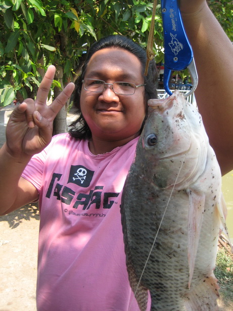 อีกภาพน่า นายแบบสู้ตาย!!!

 :laughing: :laughing: :laughing: