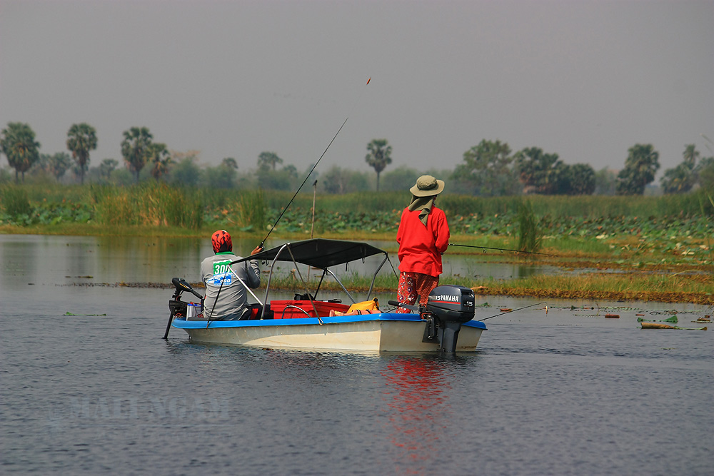 หัวเรือตี.......