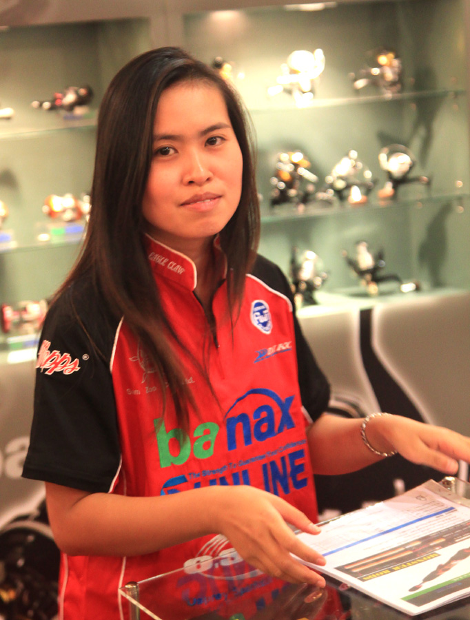 สาวสวยประจำบู๊ชครับ