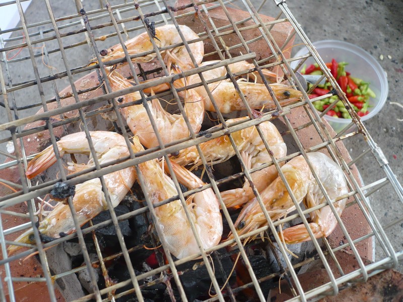 กุ้งเหยื่อก็โดนเหมือนกัน :umh: