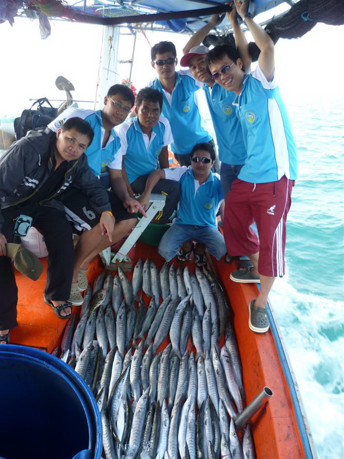 ปีหน้าต้องไปลงแข่งแน่นอนครับ ในนาม ทีมเพือนกัน   ขอบคุณครับที่ติดตามชม
