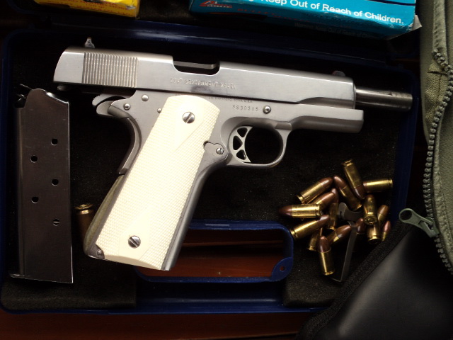 สวยสุดๆ คับสำหรับ Colt serie80. กระบอกนี้.. เจ้าของเปลี่ยนไกมาใหม่ คมสุดๆ เห็นแล้วน้ำลายหก.. 

พี่