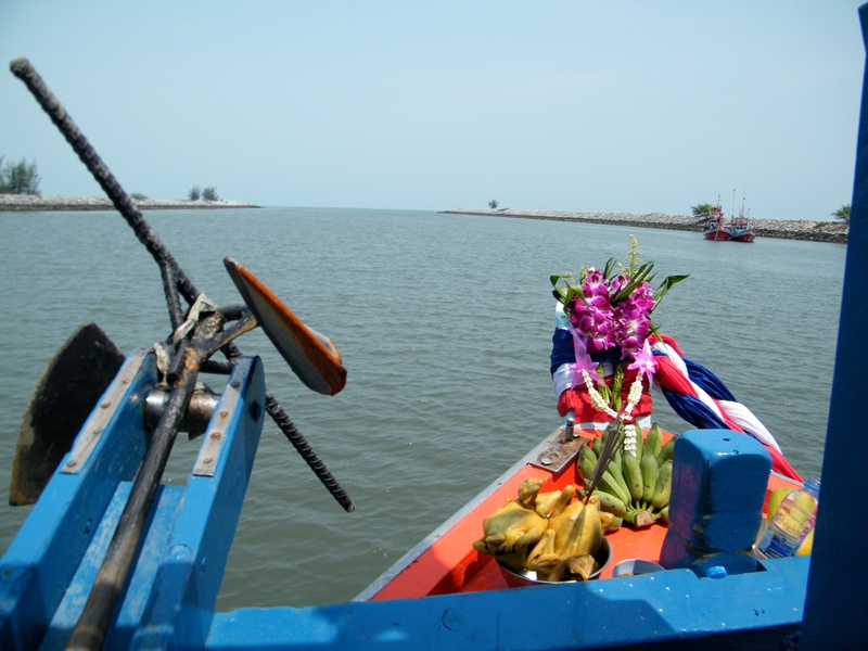 เดินทางกันเลยครับ
=======================
 [b]หวัดดีครับน้า kung_huahin ....น้า บอยหมื่นไม้  :chee