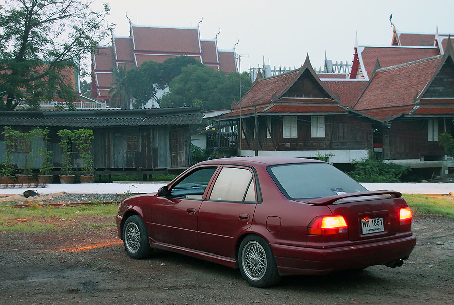 หลังจากพบกันตามที่นัดหมาย  ต้องขอบ