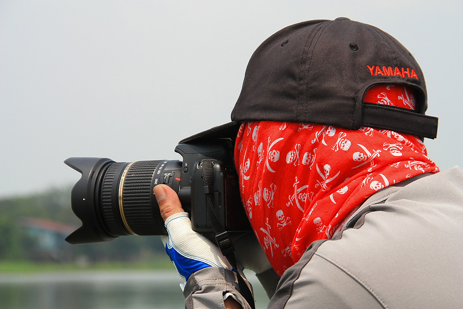 ตกปลาอาจไม่ได้ปลา...ถ่ายรูปดีกว่า ได้ภาพแน่ๆ

เพ่โตโต้ วันนี้ใช้ผ้าบัพลายสวย....
---เป็นลายคนถูกม