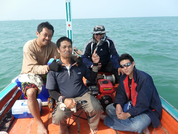 โฉมหน้าผู้ร่วมอุดมการณ์ครับ :grin: