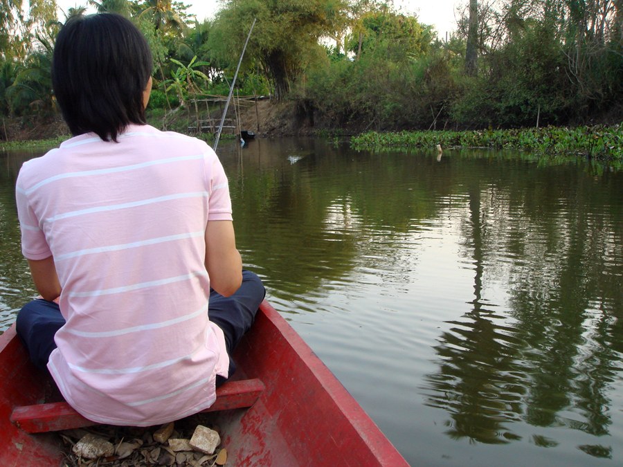 นั่งนิ่งๆ.....แล้วจัดปายยยย  ชอบมากมายบรรบากาศบนเรือ :grin:


-----------------------------------