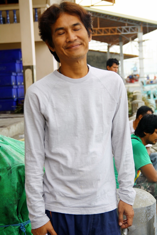  [b]เพ่โปรสุดหล่อ เมื่อได้รู้ว่า เพ่โปรไข่เค็ม โทรมา ...............  หน้าตาเลยเป็นแบบนี้   .....   