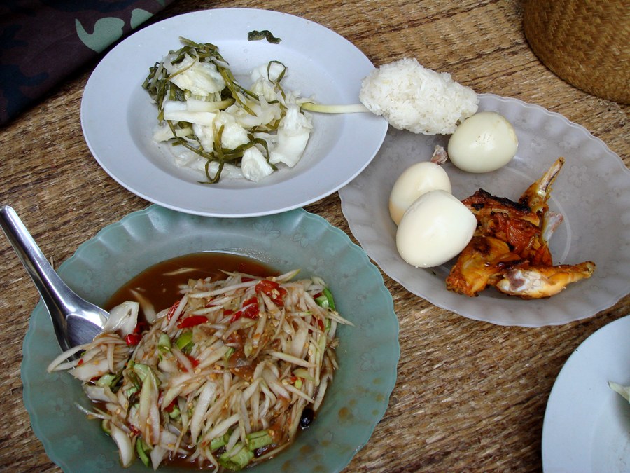 เบรกหันก่อนกับฟาสฟู้ดในหมู่บ้านคร
