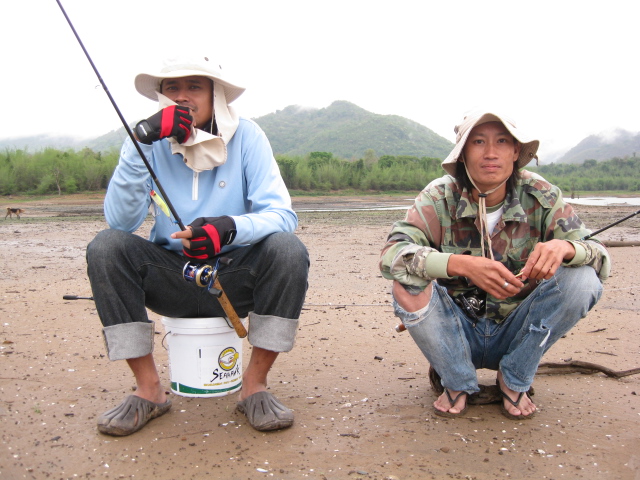 หวดอยู่นานไม่โดนตัวซะที น้าปอง น้าบี มาวางแผนใหม่  