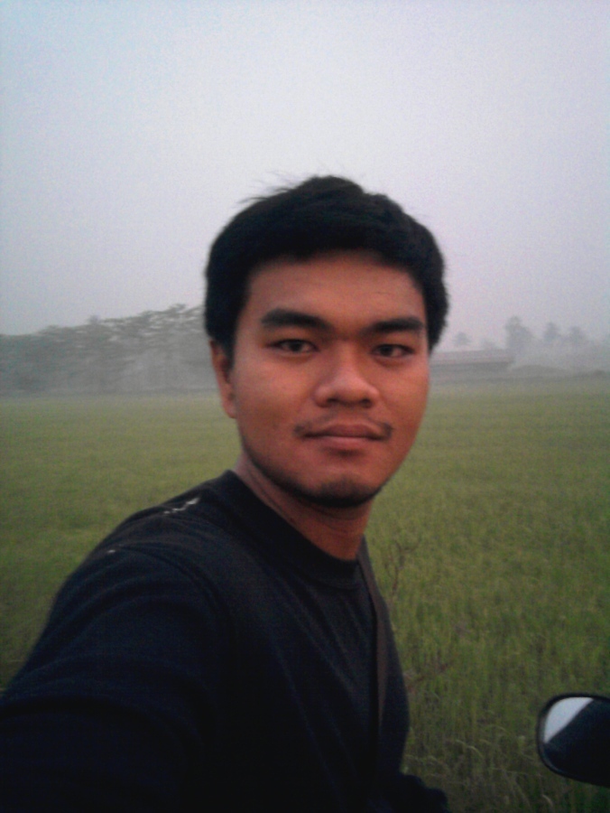 วันนี้ไม่มีคนถ่ายรูปให้  ก็ต้องถ่า