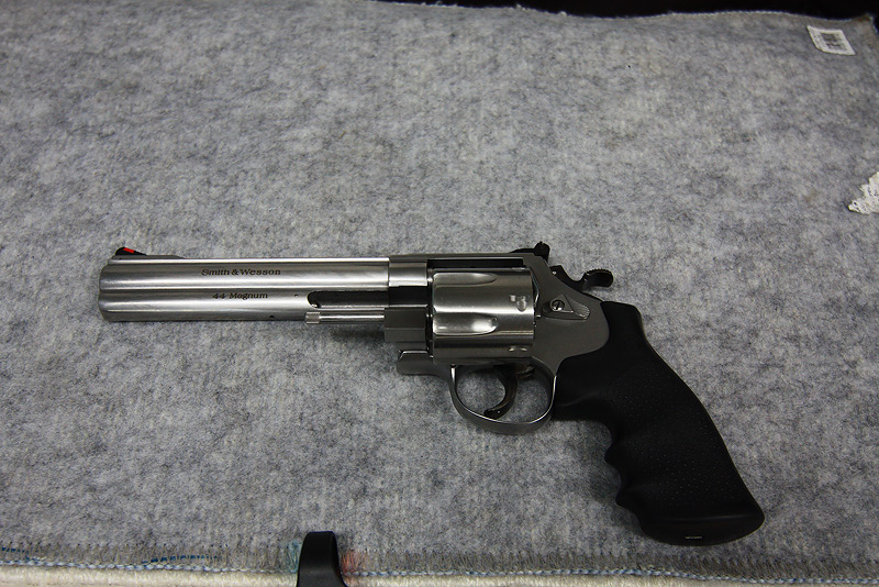 ตัวนี้รักสุดในบรรดาREVOLVER

น้า kittipong.sopit  อยากลองตัวใหนผ่านโคราชเมื่อใหร่เด๋วผมจัดให้ครับ
