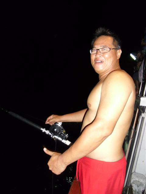     :smile:  พี่ก๊อต      รบกวนติดต่อกลับหาผมน