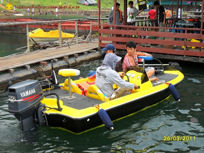 ได้เวลานำเรือเข้าจุดปล่อยเรือเริ่มการแข่งขันกันแล้วคับ  :love: :love: :love: