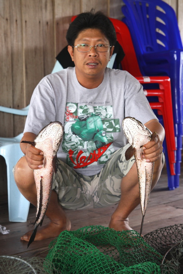       @@@@   ซ้ายต้มยำ   ขาวผัดฉ่า  @@@@
