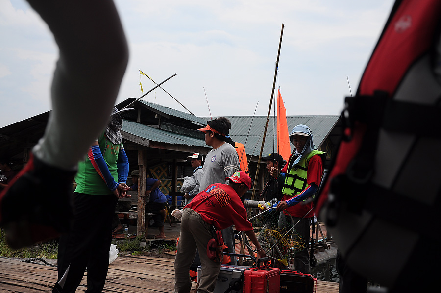 ทีมโคราชก็มารอลงเรือแล้ว :grin: