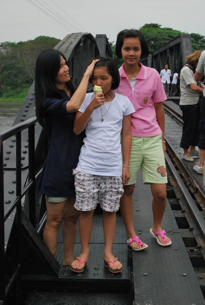 

พาหลานมาจาก...ภาคตะวันออก....มาเที่ย