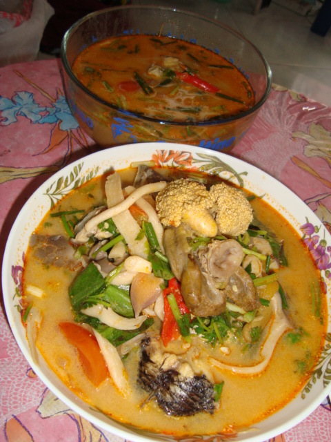 
ต้มยำ ได้ 2 ถ้วยแหน๊ะครับ

( หัว , พุง ก