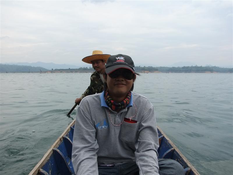[b]วันนี้ลงเรือกับ น้าวรายุทธคร๊าบ จะรอดไม๊น๊อ อิอิ[/b]  :cool: :cool: :cool: :cool: :cool: :cool: :
