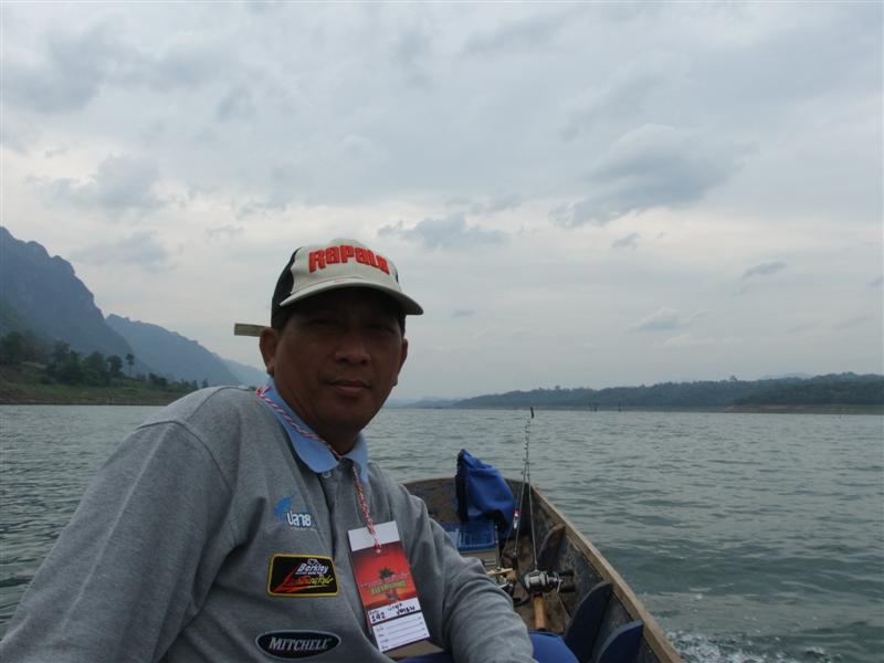[b]ยังไม่รู้ ชะตากรรม จะรอดป่าวหว่า อิอิ แต่ขอหล่อไว้ก่อนนะ อิอิ[/b]
:cool: :cool: :cool: :cool: :c