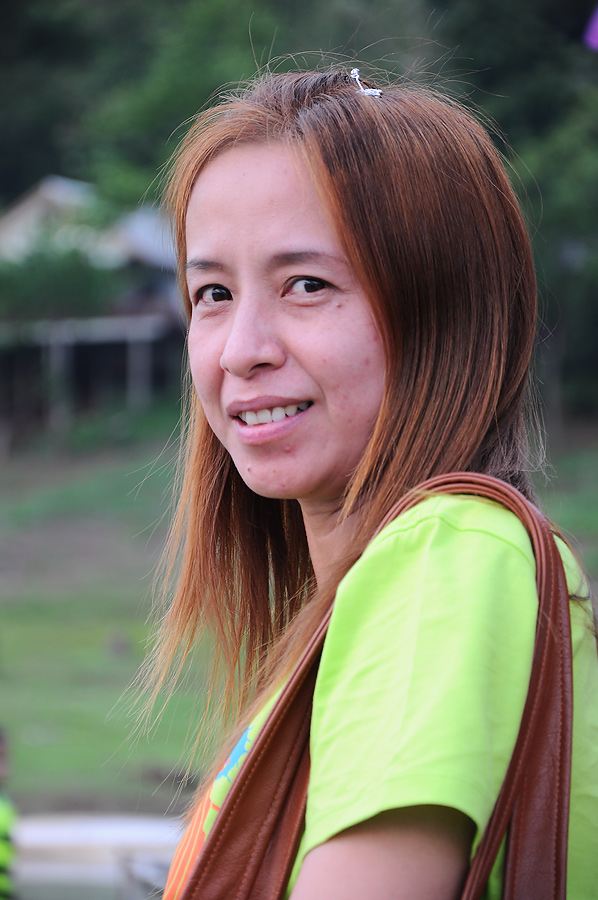 หมดเวลาชั่งปลาแล้วคร๊าบ ชวนที่รักเดินกลับไปพักที่แพ ก่อนที่จะถึงเวลางานเลี้ยงช่วงหัวค่ำ :grin: :grin
