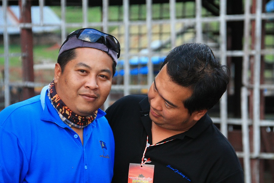 น้าเบิร์ดตะหานอ้วน มาก๊ะเค้าด้วยนะ.....มาให้สงสัยกันอีกคนว่า ปลาน้าเบิร์ดอยู่ไหน
 :laughing:  :laug