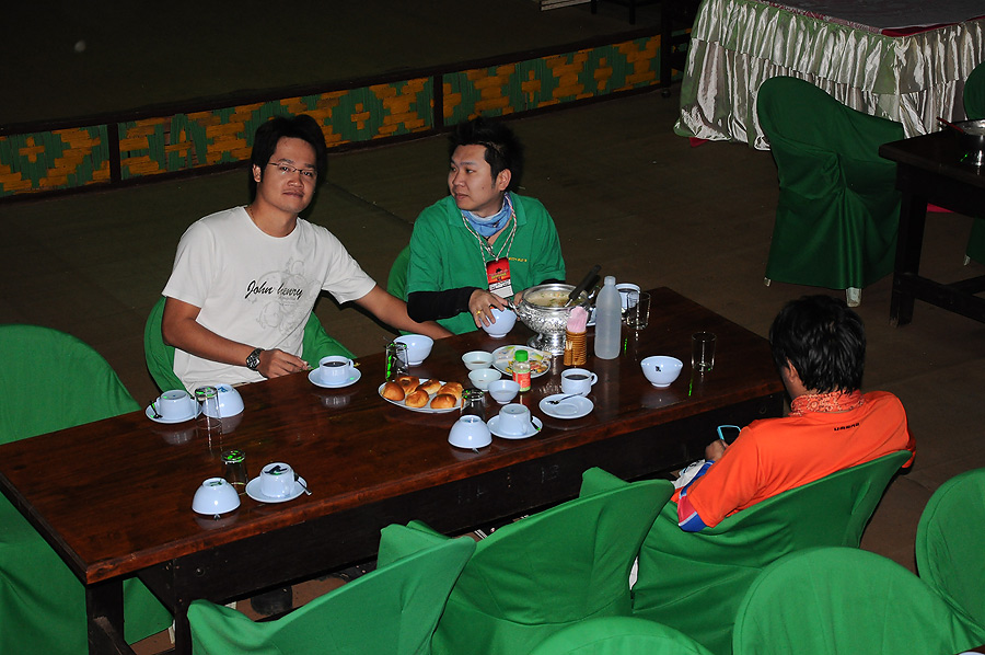 แอบถ่ายน้าเก่งกับน้านะ :grin: :grin: :grin: