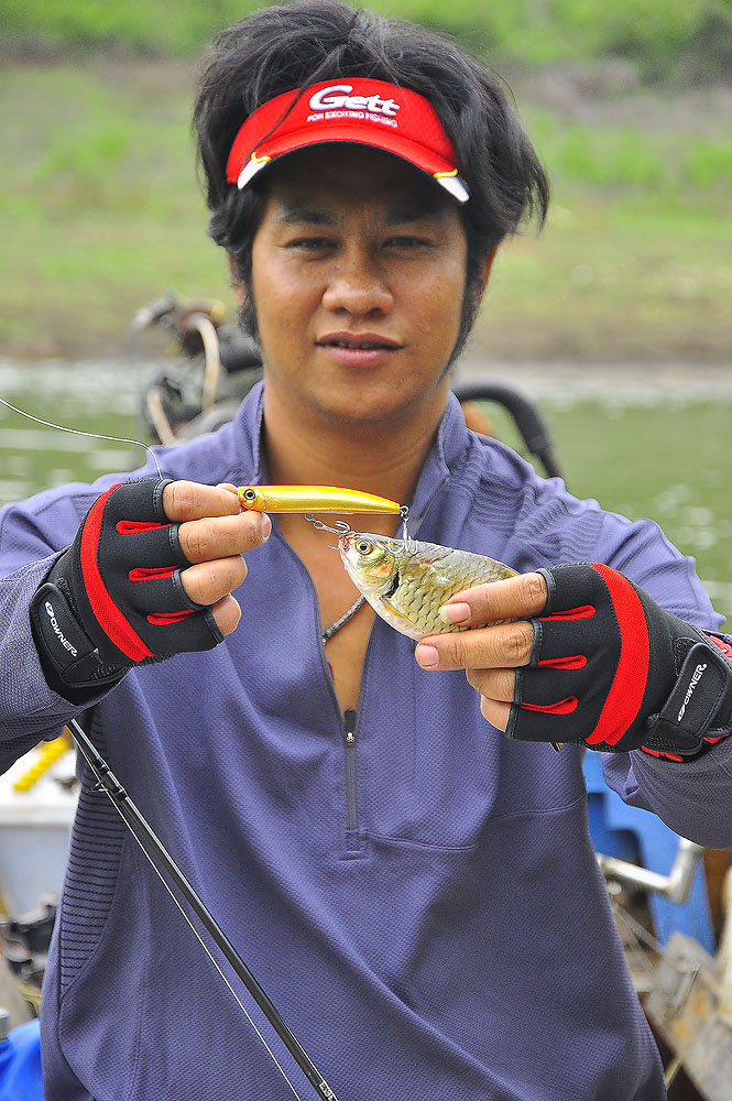 ออกเรือมาน้าหนึ่ง  โดนเลยคับ :laughing: :laughin