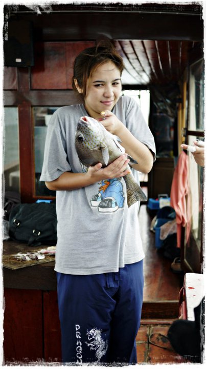 กลัวมันดิ้น ในขณะเดียวกันก็กลัวมันเจ็บ :laughing:
