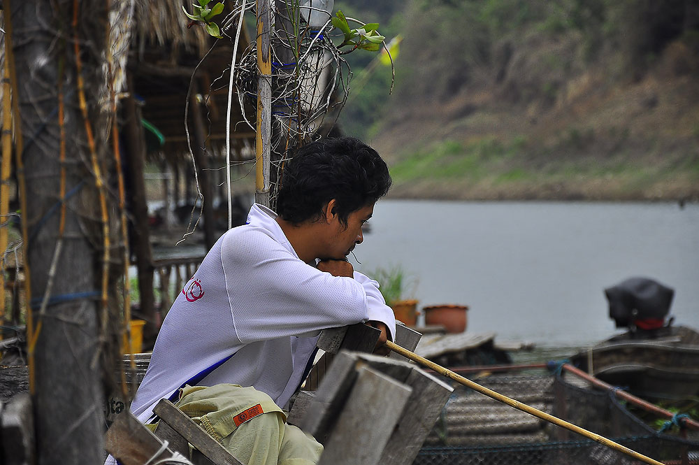 ช่วงรอเรือน้ากล๊อฟหาไรเล่น  เพลิน ๆ 