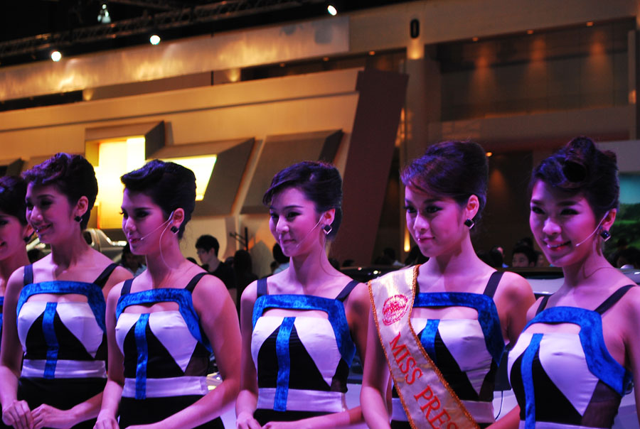 

เน้นๆ...(กัดกรามนะ)...เอิ๊กๆๆๆๆๆๆๆๆๆๆ