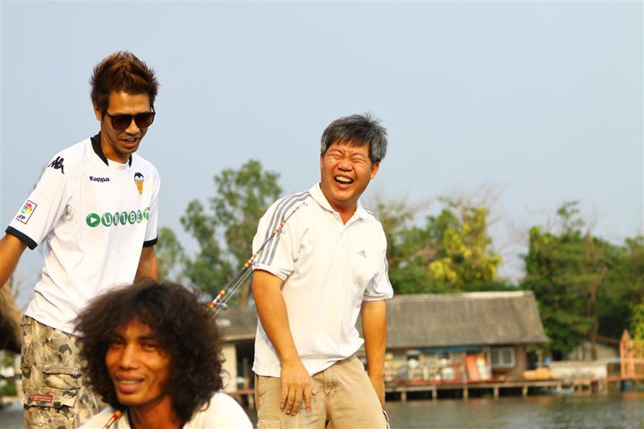 ปลาก็ไม่ค่อยได้      จะขำอะไรนักหนาครับ...เฮีย


 :laughing: :laughing: :laughing: :laughing: :la