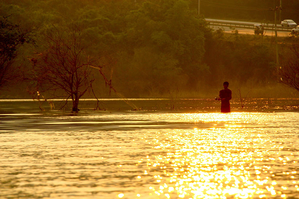 [q][i]อ้างถึง: ลมรำเพย posted: 04-04-2554, 21:11:37[/i]
 :cool: :cool: 