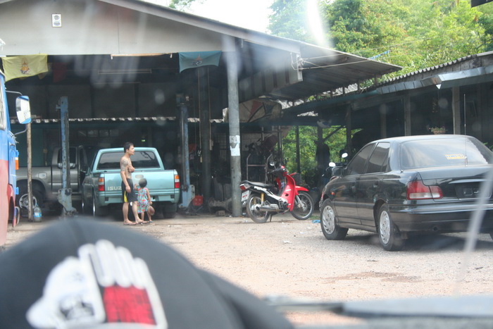 

                                         ถึงบ้านแล้ว  :cool: :cool: :cool: :cool:
