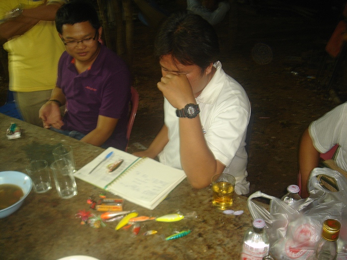 น้าโอ๊ต ปวดหัวหรอครับ 
 :laughing: :laughing: :laughing: :laughing: :laughing: :laughing: