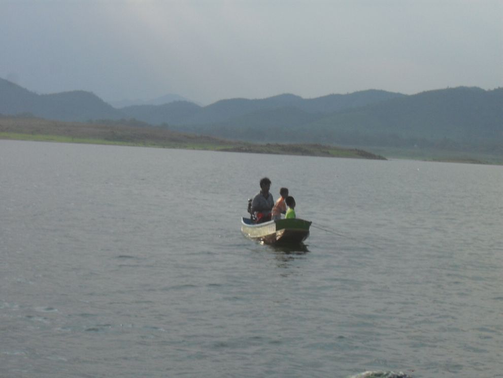 เรือชาวบ้านมาร่วมด้วย :cheer: :cheer: :cheer: :cheer: :cheer: