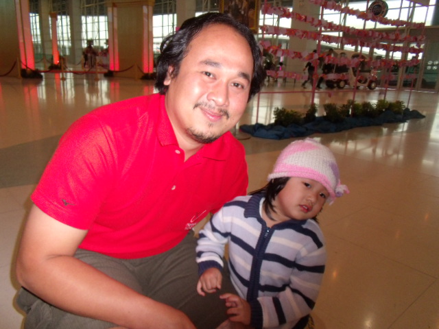พ่อสู้แฟลทน่าดู    :cheer: