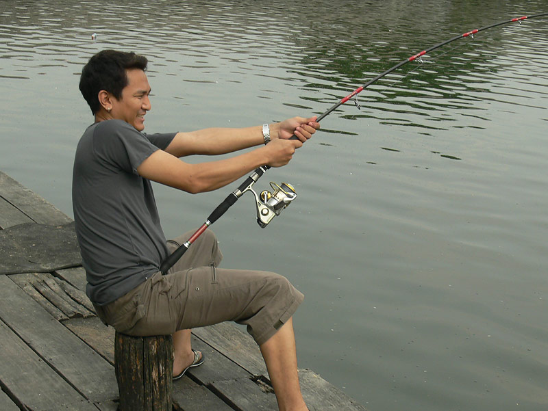 มีเสียงมาจากช่างภาพ

เฮ้ย...มันให้เอ