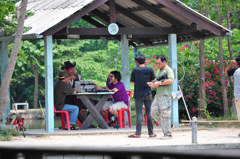 รูปมันหายไป



มาต่อที่ทางทีมงานของพี่โยกเยกเริ่มถ่ายทำรายการ :smile: