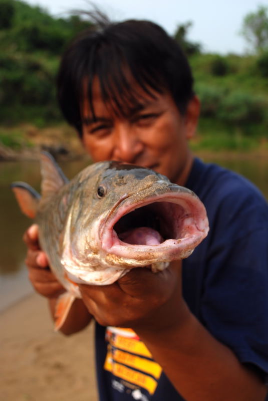 ขอตาหล่อบ้างนะไอ้หลาน :laughing: