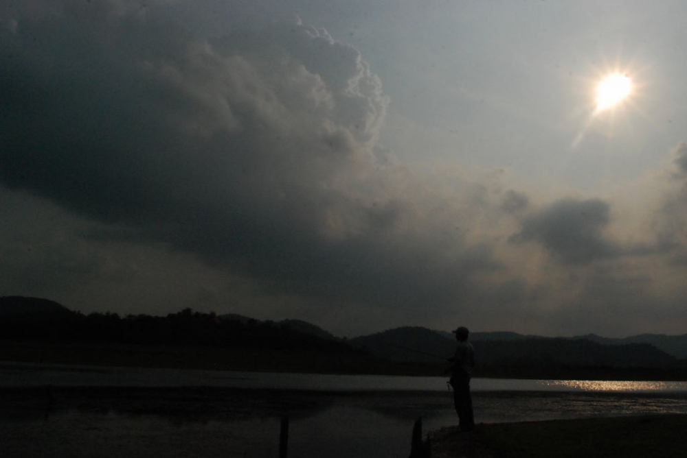 ฝนจะตกหรือเปล่าเนีย :grin: