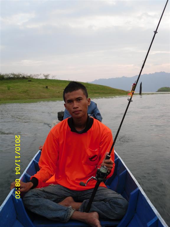 เรือมารับแล้วครับเช้านี้ เราตกลงจะไปตีกะสูบกับ ทิดดอ 2คนครับ




 :grin: :grin: :grin: :grin: :