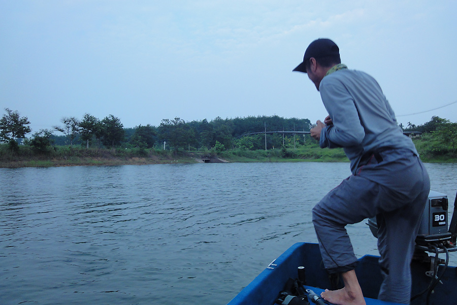  :grin: เพ่ไม่เอางั้นผมขอแล้วกานน๊าคร๊าบบบบบบบบบบบบ เอิ๊กๆๆๆๆ :grin: