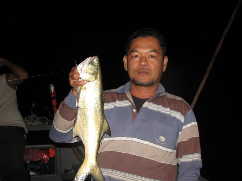 กุเราไซด์งาม กับเจ้าของคันที่ถูกปล้น